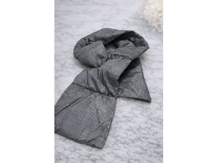 64CE216E F178 408B 9E40 D7F699A72958