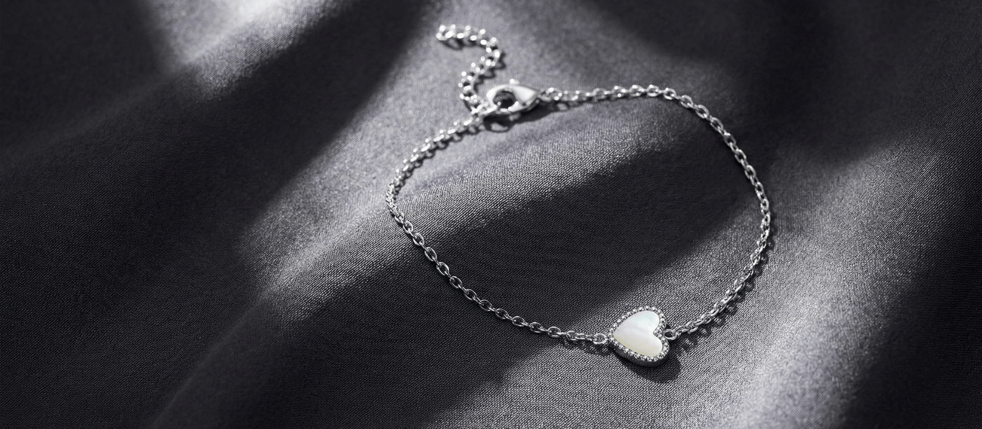 Ocelové šperky – minimalistický dotek