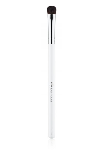 dermacol master brush by petralovelyhair stetec na aplikaci ocnich stinu
