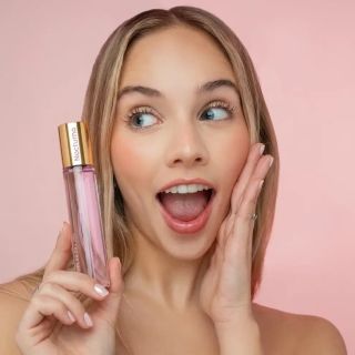 🌙 Neness Nocturna 33 ml je konečně zpět! Bestseller letošního léta se nám podařilo doskladnit. Tahle vůně se opravdu...