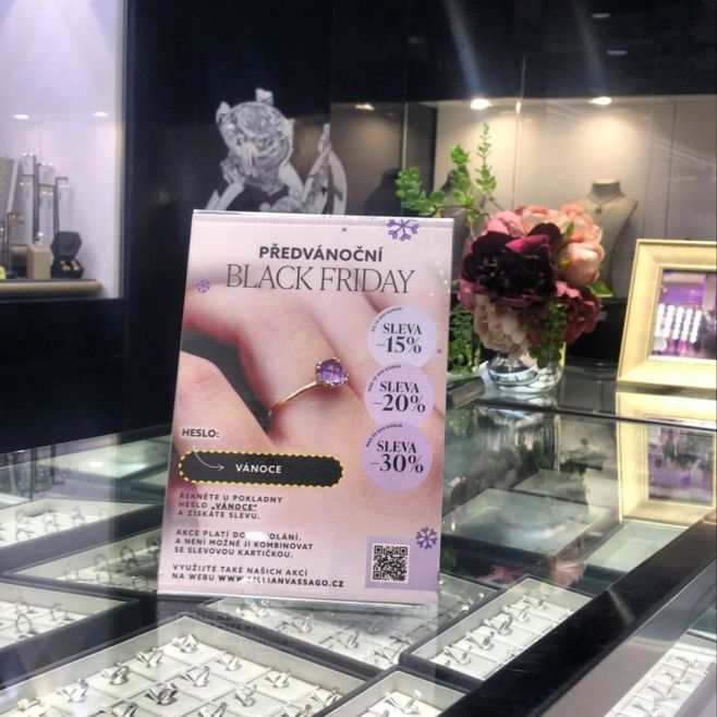 Předvánoční nálada už vibruje ve vzduchu — a s ní i BLACK FRIDAY u Lillian Vassago. ✨ Zlaté šperky za výjimečné ceny...