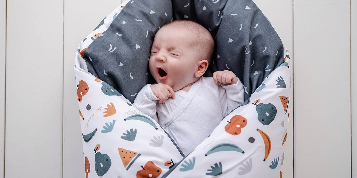 Péřová zavinovačka Ovoce