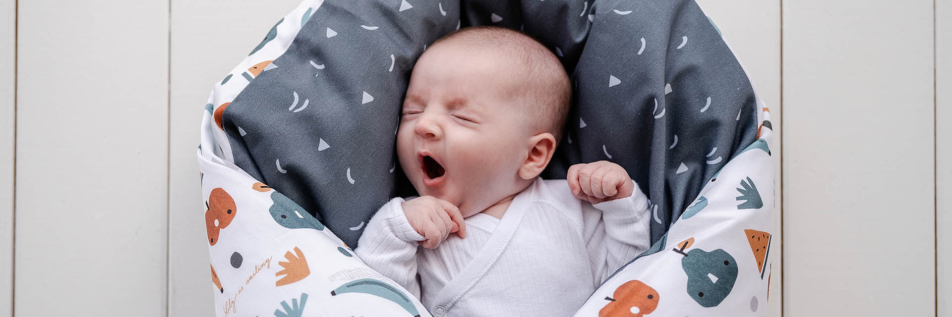 Péřová zavinovačka Ovoce