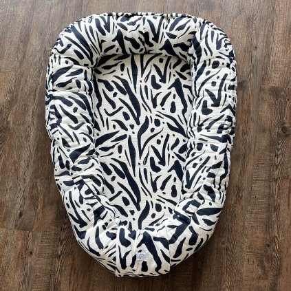 Hnízdečko Divoká zebra Lily is sailing
