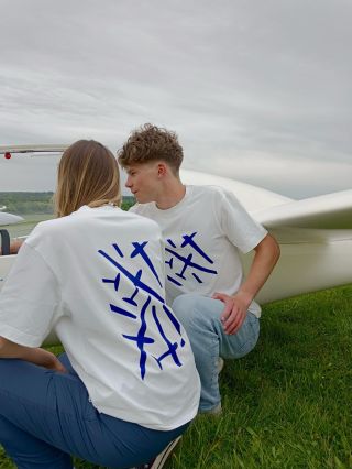 Taky už vyhlížíš začátek letecké sezóny jako my?✈️ Mrkni na novinky v naší kolekci! Dostupné na www.limasierra.cz