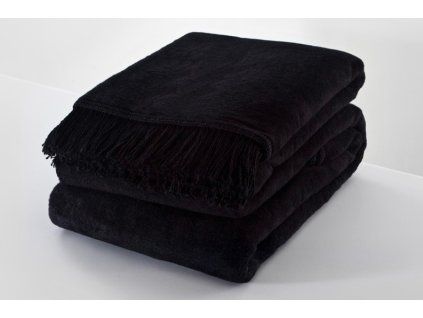 cerna deka s trasnemi