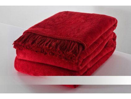 cervena deka s trasnemi