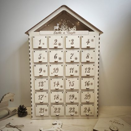 adventni kalendar domecek