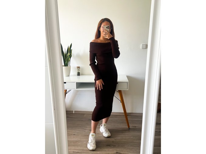 Pletené off-shoulder midi šaty - Brown