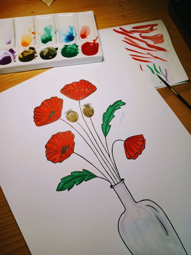 Při poslední rekonstrukci bohužel přišel k úrazu mák, který mi rostl na záhoně. Rostl tam roky a vždycky se tvářil, že...