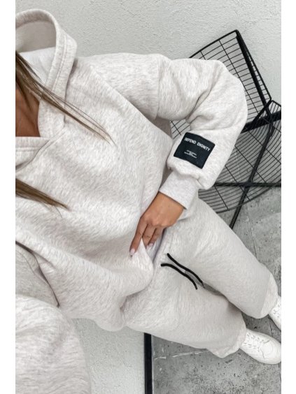 70378343 c3e3 418d a083 573d6a4e3709