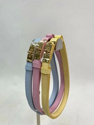 Pastel vibes nebo classy elegance? 💫 Nové kožené pásky VERA PELLE 🇮🇹 právě dorazily a my jsme si je totálně zamilovali....