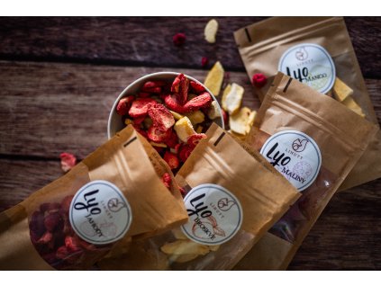 Lyomix banán jahody maliny mango