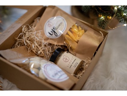 Vánoce balení ořechy