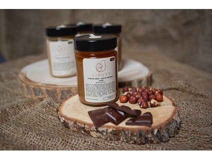 Chilli máslo ořechy