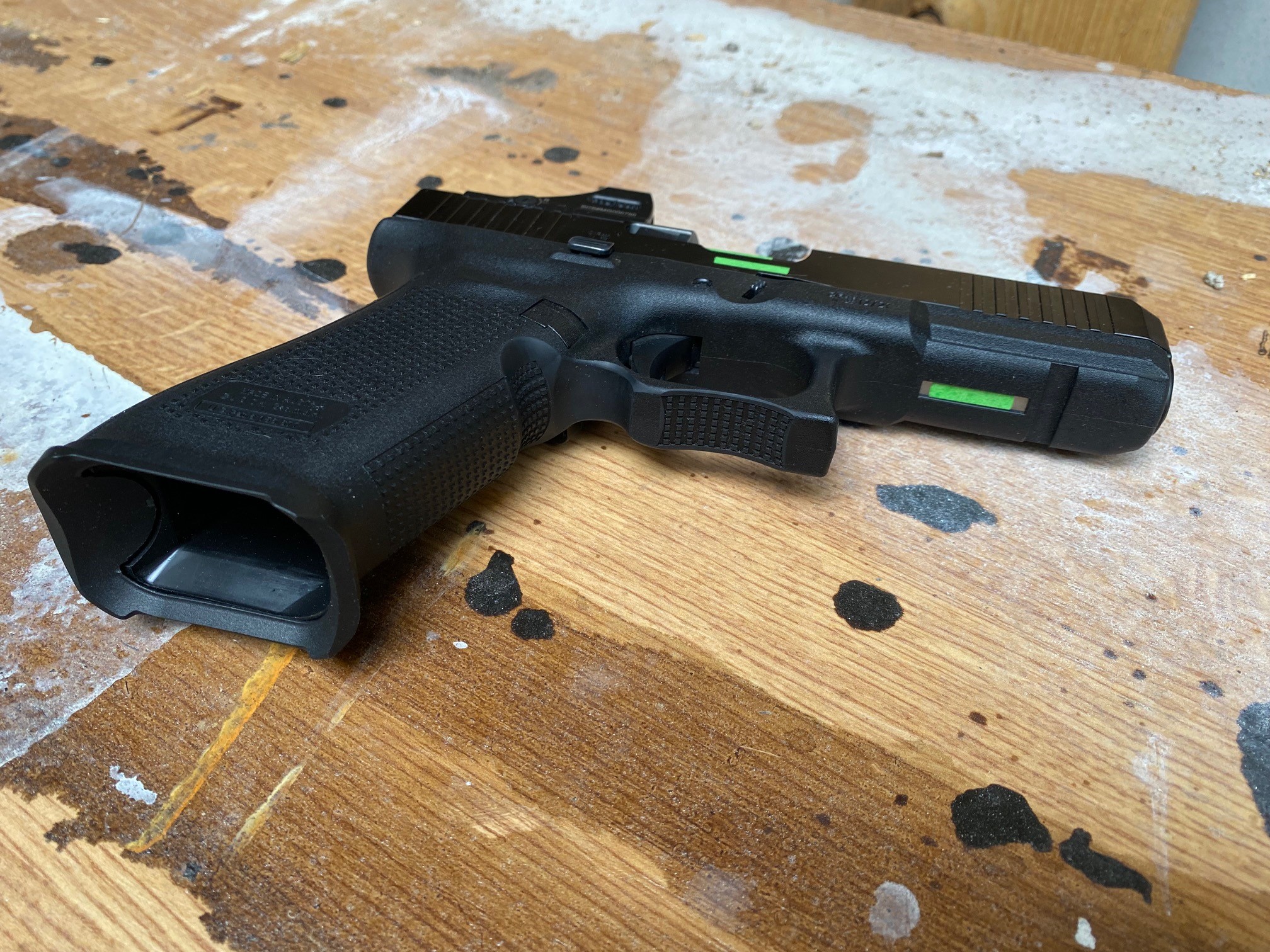 Úprava rámu, perfektní úchop, parádní vzor jak originál.