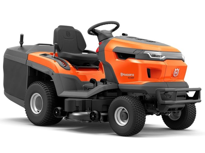 zahradni traktor husqvarna tC 220t 1JPG