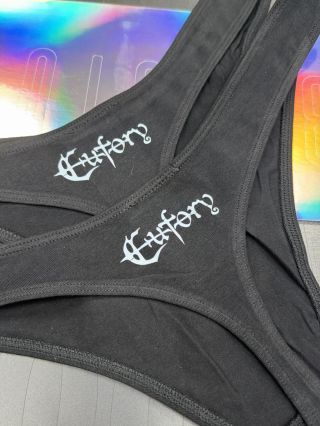 Nechcela som ale čo s Vami 🙈 Tangáče s vlastnou potlačou 💪 Dajte mi vedieť, či ich chcete aj na e-shope 😉