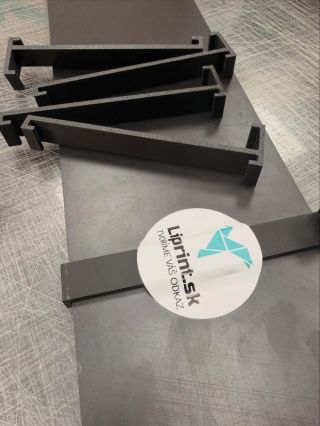 DRŽIAKY NA ŠPZ 😉 Tento týždeň ku každej objednávke okrasnej ŠPZ držiak GRÁTIS https://www.liprint.sk/okrasne-spz/