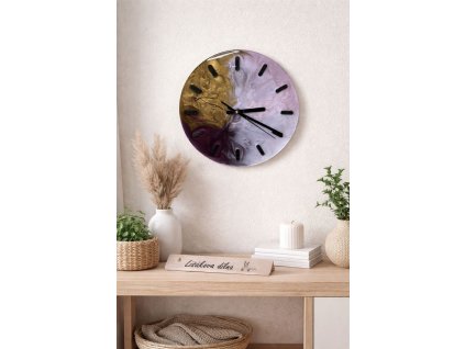 Hodiny 4 barvy 11: téma "žena"