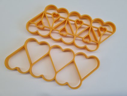 Forma na vykrajování 6 srdíček