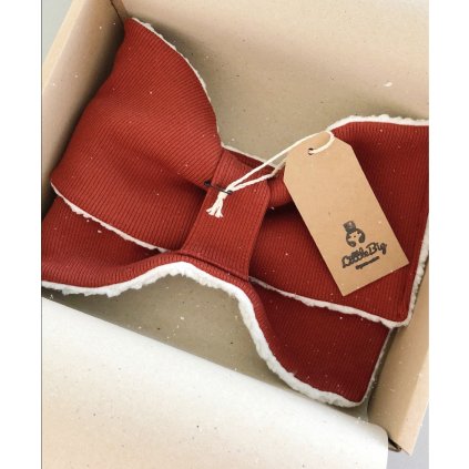 Šála z žebrovaného úpletu a beránkem cihlová