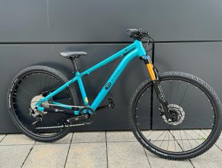 🎉NOVINKA🎉 KUbikes 26 TRAIL a TRAIL AIR, ve třech barevných provedeních: hráškově zelená, černá matná a tyrkysová