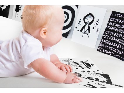 Papírové kartičky s pohádkou O červené Karkulce