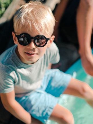 ☀️Přejeme krásný #summertime s brýlemi #littlekydoo 😎🩵 #slunecnibryleprodeti