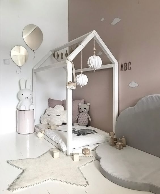 Cameră pentru copii în stil scandinav