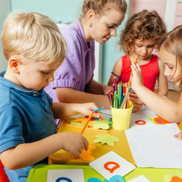 Jak pomocí plakátů učit děti abecedu a čísla