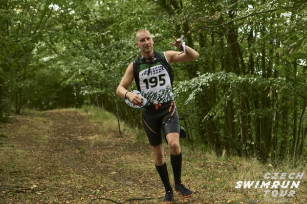 Martin Kovář o barefoot běhu