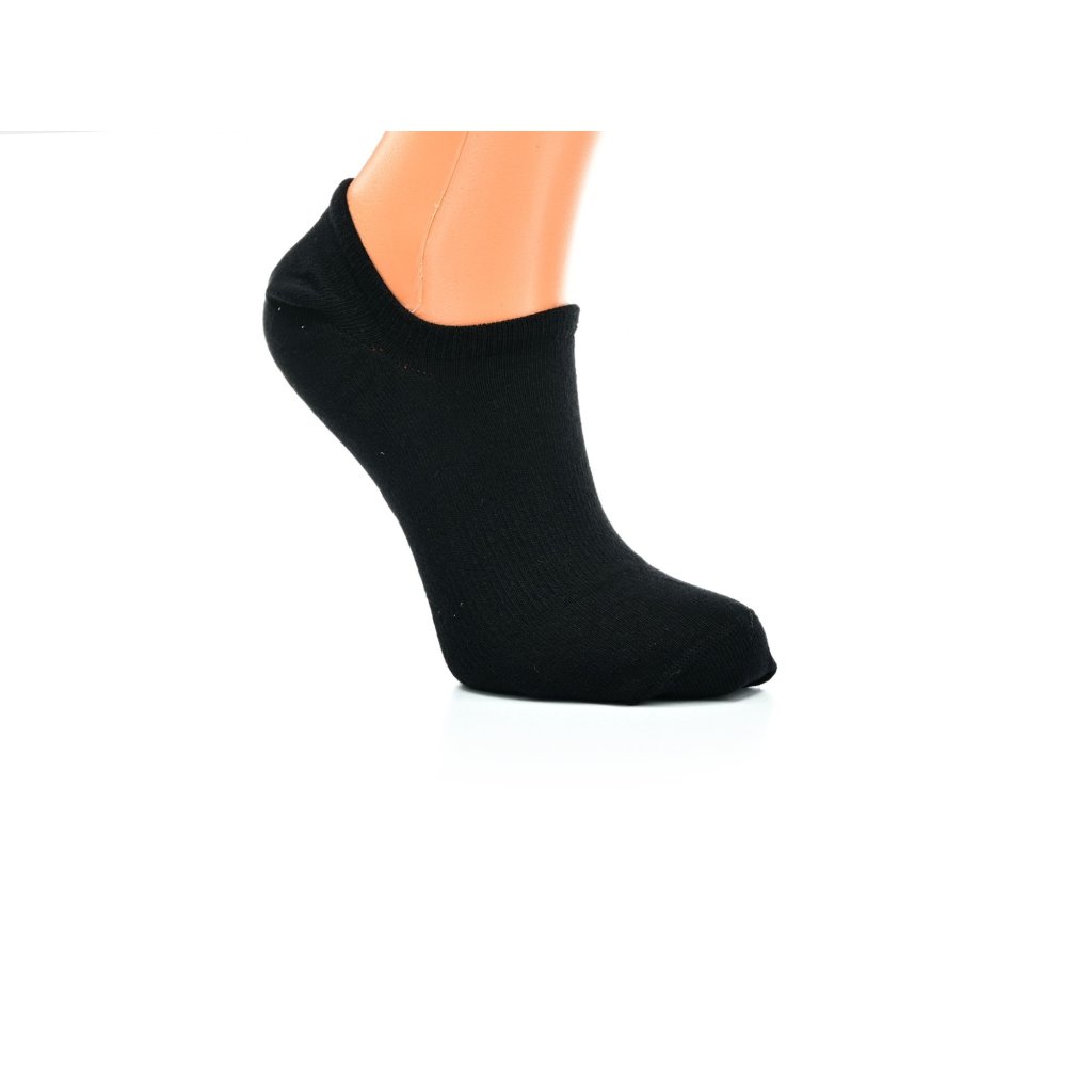 černé ponožky