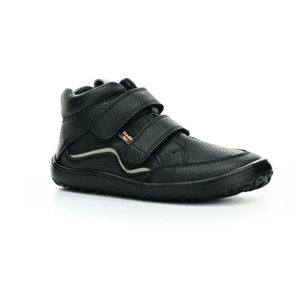 černé kotníčkové boty