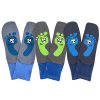 Barefootik chlapec chodidlo