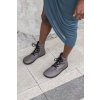 shapen barefoot