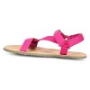 dievčenskú barefoot sandále