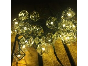 Svetelna LED retaz s kovovymi mnohostenmi 30LED