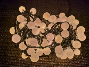 Retaz 100 LED FOGGY BALL tepla biela IP20