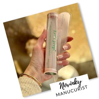 Horké novinky od značky Manucurist už jsou skladem na Liviny ✨💅🏼 ✨Sada pilníků na nehty ✨Skleněný pilník na nehty ✨Pilník...