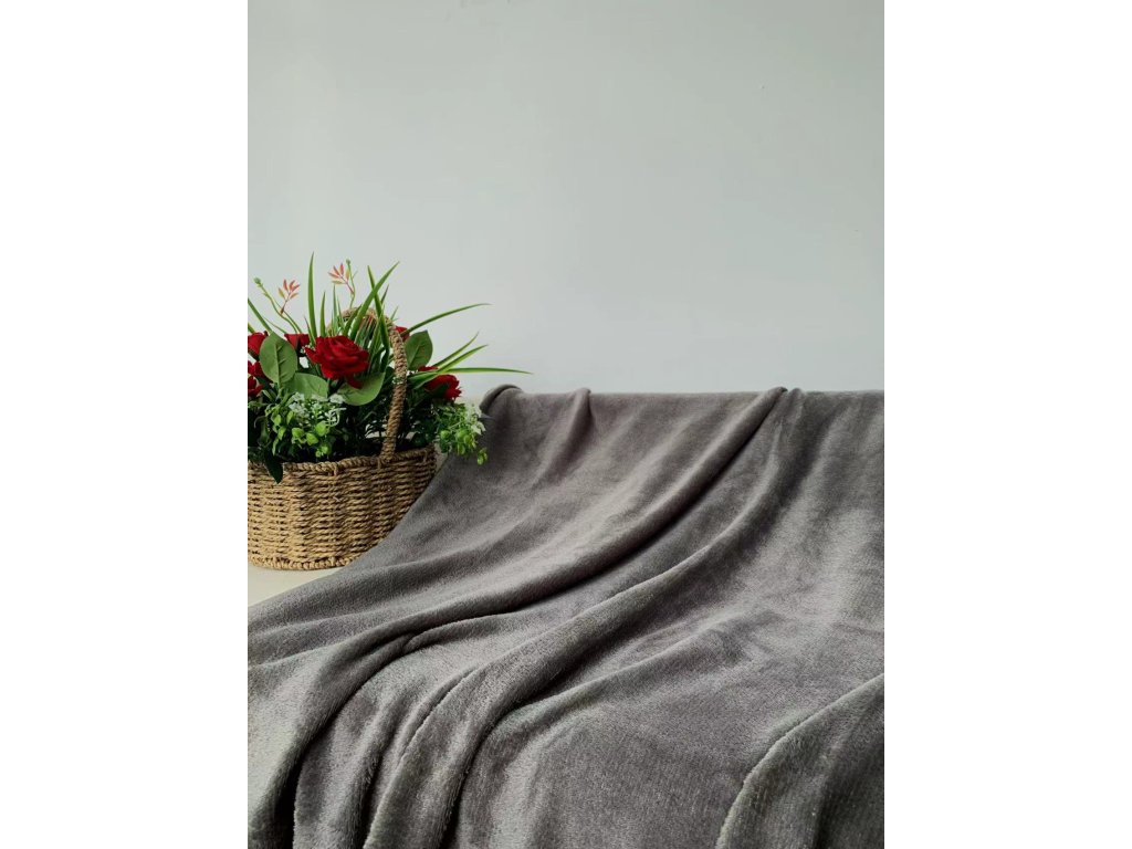 51565 1 tmave seda mikroplysova deka soft 160x200 cm