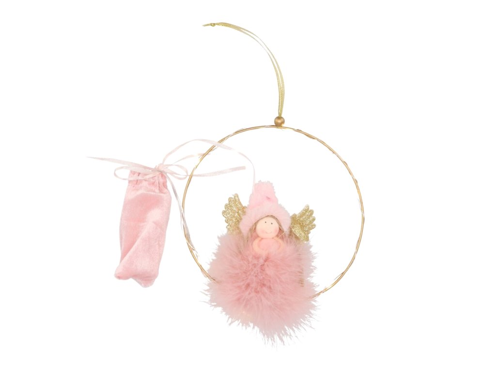 LED růžový andílek FLUFFY v zlatém kruhu o průměru 17 cm, napájený na 2 AA baterie. Krásná vánoční dekorace pro dětský pokoj.