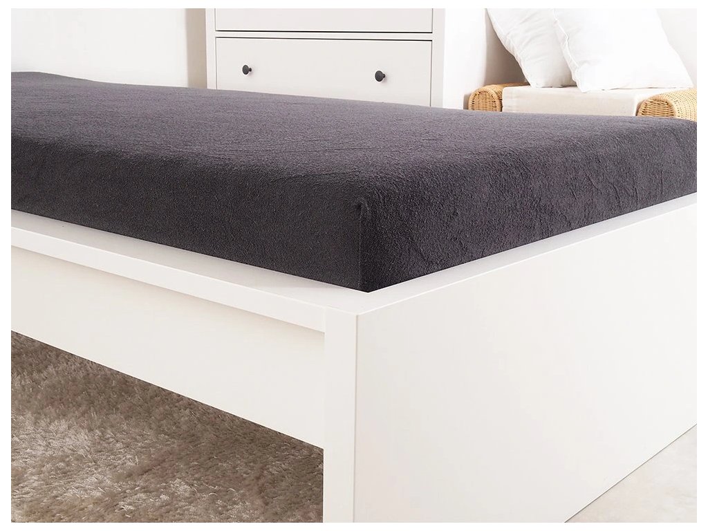 Antracitové froté prostěradlo EXCLUSIVE 60x120 cm – měkké a pohodlné pro dětskou postýlku