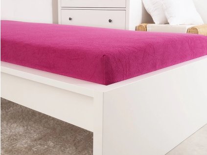 Purpurové froté prostěradlo EXCLUSIVE 70x140 cm – měkké a pohodlné pro dětskou postýlku
