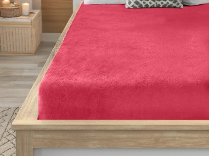 Červené prostěradlo mikroplyš SOFT 90x200 cm pro zimní pohodlí