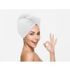 turban bily na hlave.jpg
