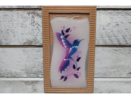 Ručně vyrobená svíčka se stojánkem