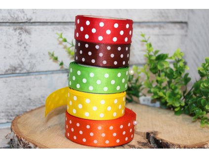 Stuha s puntíky