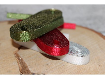 Stuha se zlatou nitkou