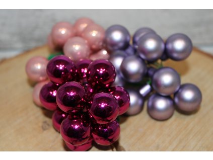 Skleněné kuličky v růžových tónech